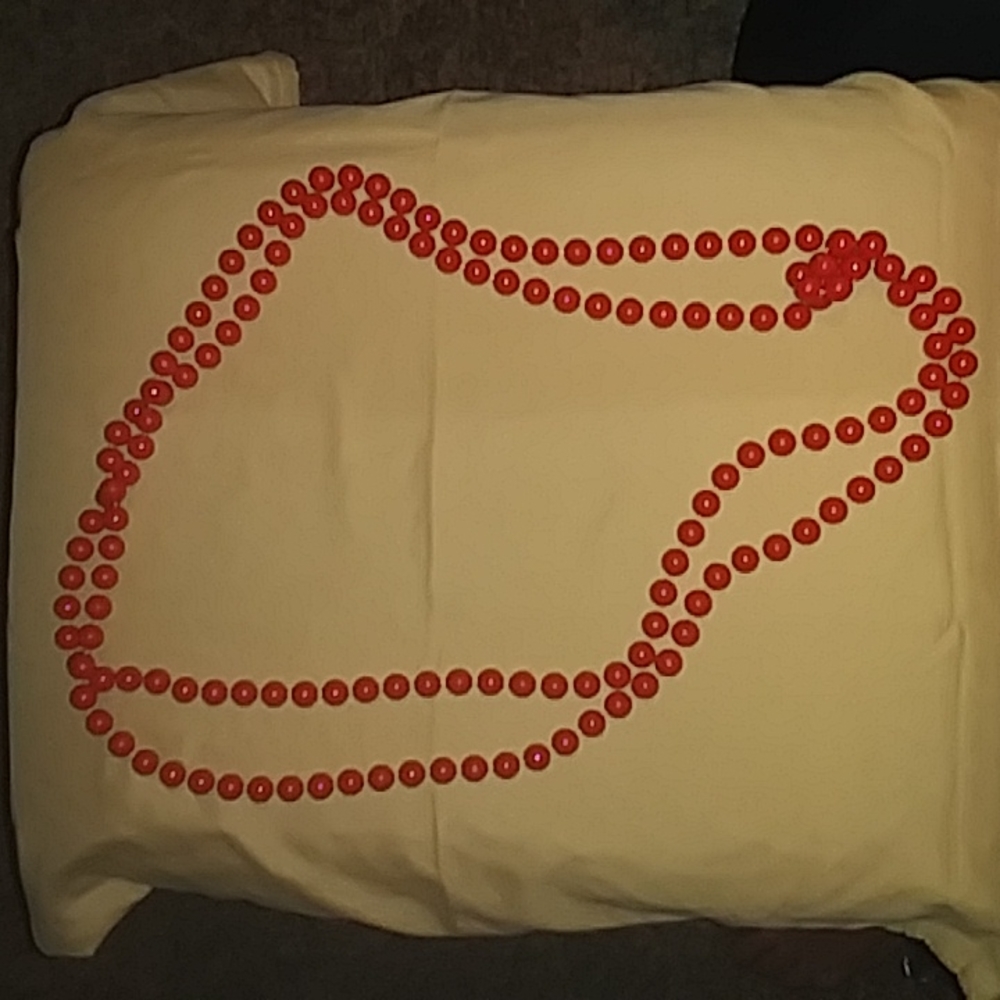 Vintage Flapper red resin beads